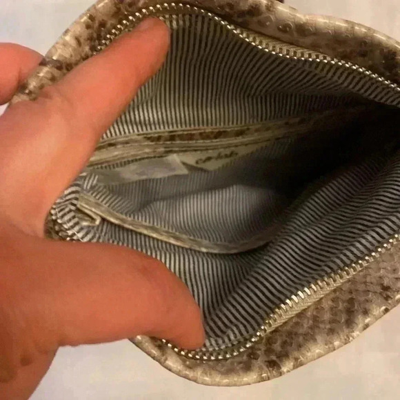 Faux alligator 🐊 leather stylish shoulder bag  chocolate-coffee colors - Picture 4 of 5